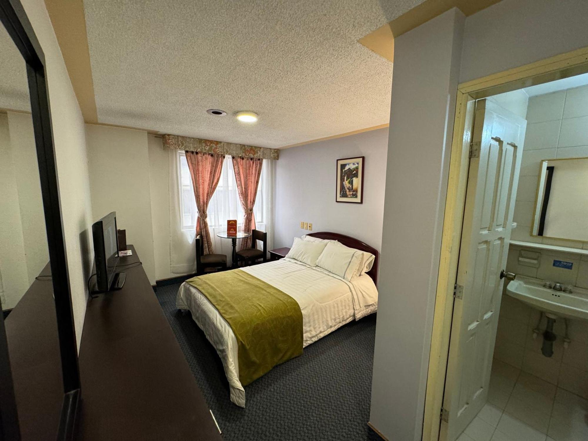 Hotel Los Andes อิปิอาเลส ภายนอก รูปภาพ